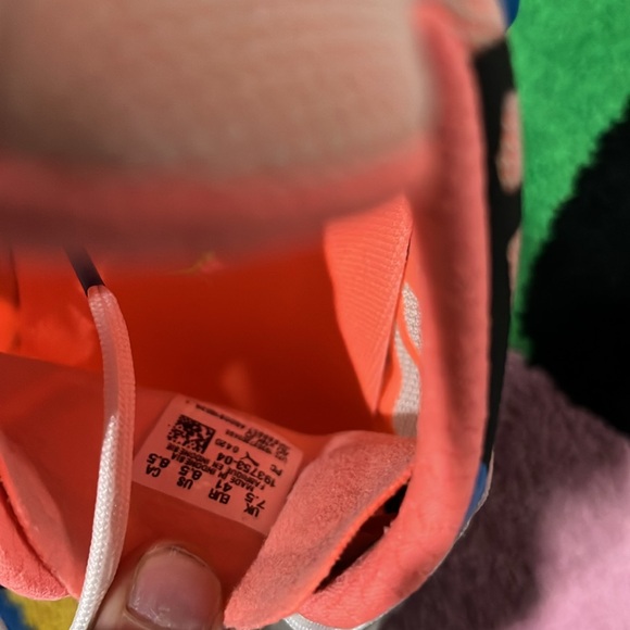 If you are a runner this one is for you brand new puma multicolour custom made - Picture 10 of 10